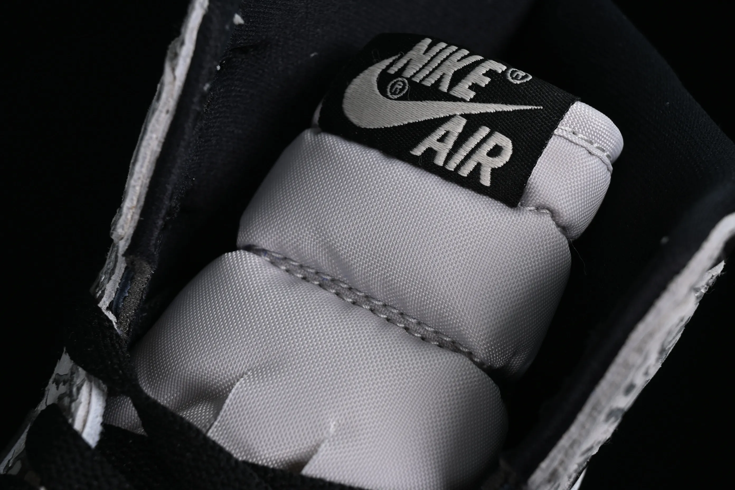 All categories Air Jordan Jordan series basketball shoes Air Jordan 1 High Pure original Air Jordan 1 High OG "White Cement" AJ1 Joe 1 elephant pattern high-top basketball shoes DZ5485-052